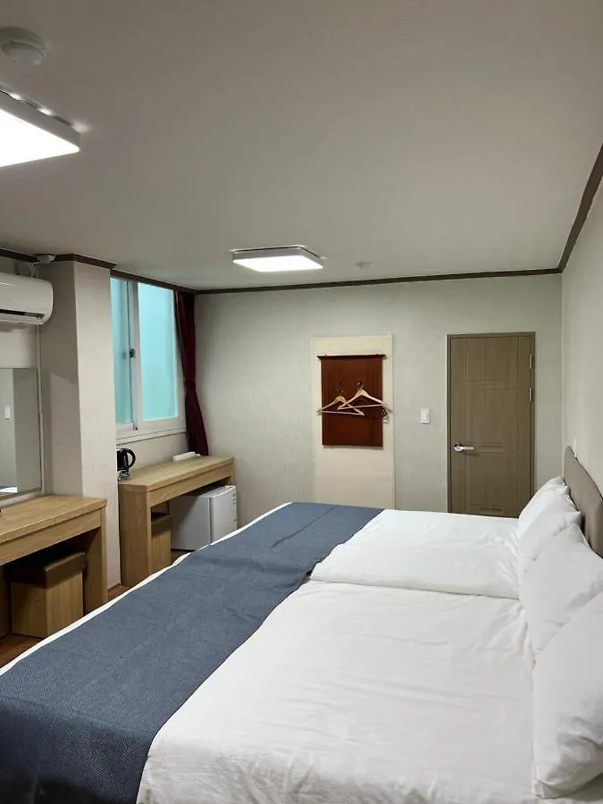 Bricks Stay Jeju City & Aiport 5*,  كوريا الجنوبية